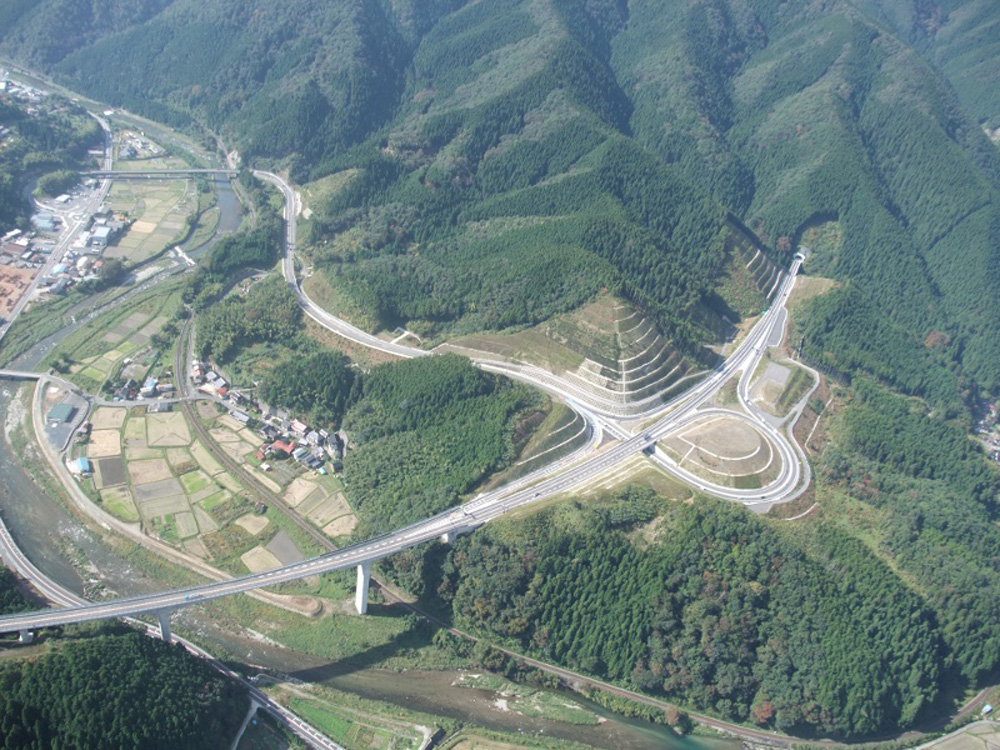 H21鳥取県提供-智頭IC
